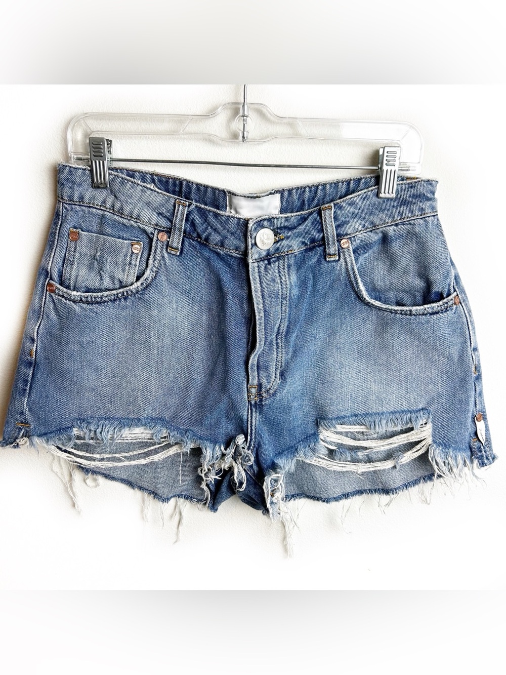 ONE Teaspoon Jean cut-off distressed denim shorts size: 29